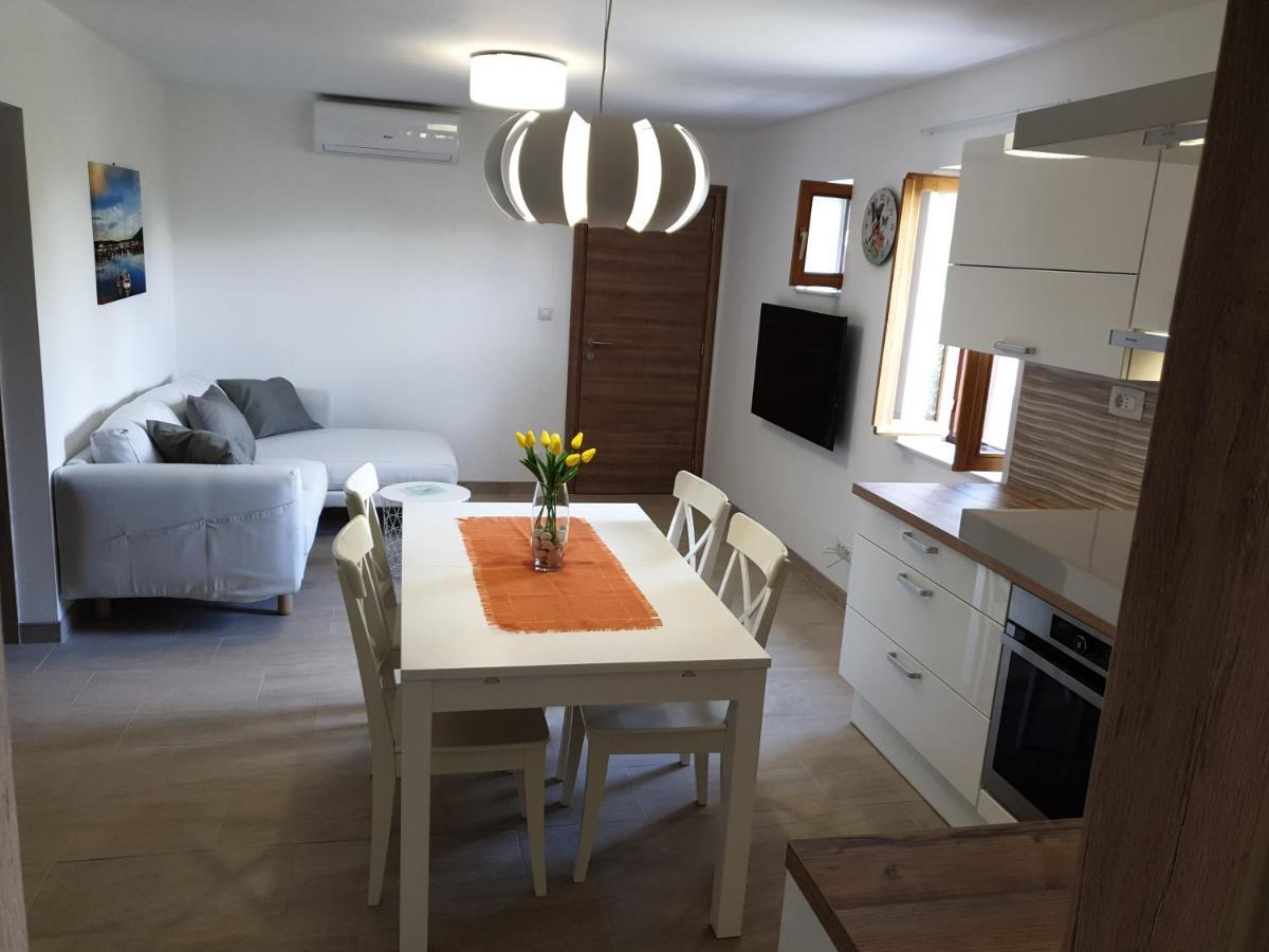 Apartments Stella Apsyrtides Osor Exterior foto